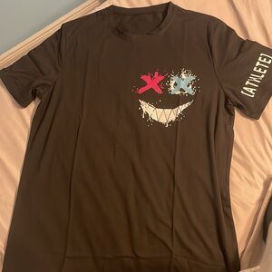 Black athlete graphic T shirt men’s size L